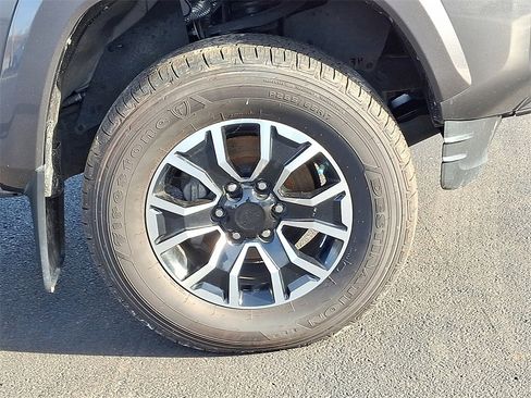 Used 2022 Toyota Tacoma SR image 11
