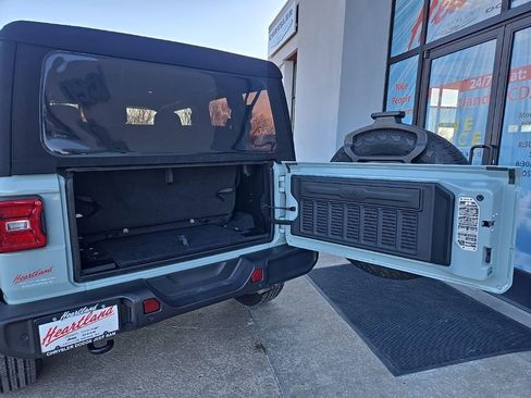 Used 2024 Jeep Wrangler Sport AWD/4WD image 84
