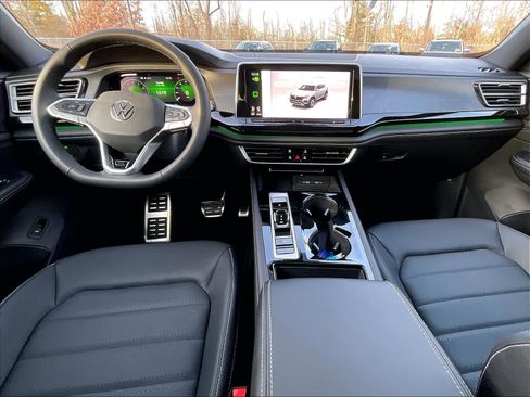 New 2026 Volkswagen Atlas Cross Sport SEL R-Line image 12