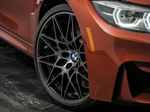 Used 2018 BMW M3 image 3