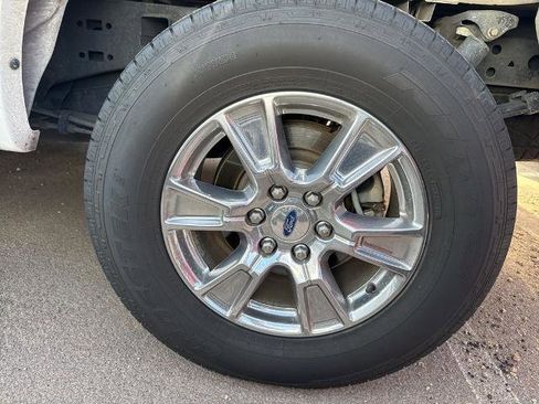 Used 2017 Ford F150 Lariat w/ Equipment Group 502A Luxury image 16