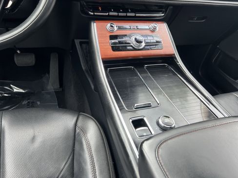 Used 2023 Lincoln Aviator Reserve w/ Equipment Group 201A AWD/4WD image 22