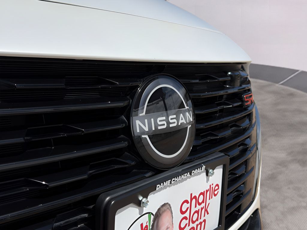 Used 2025 Nissan Sentra SR FWD image 10