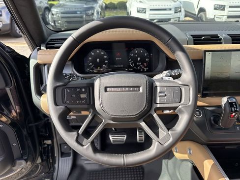 New 2025 Land Rover Defender 90 V8 image 23