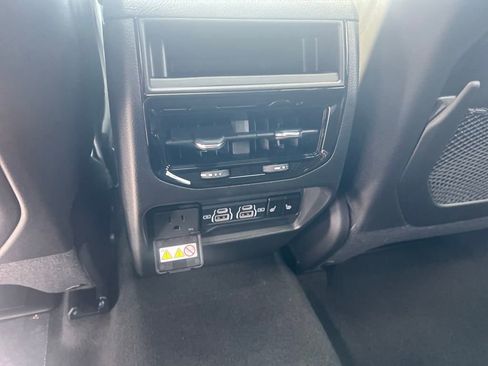 New 2025 Jeep Grand Cherokee Limited w/ Luxury Tech Group II image 20