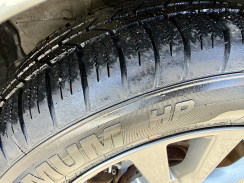 Used 2015 Nissan Altima 2.5 S w/ Sport Value Package image 9