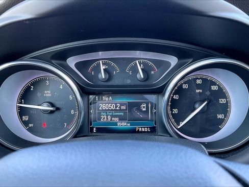 Used 2020 Buick Envision Essence w/ LPO, Cargo Package FWD image 20