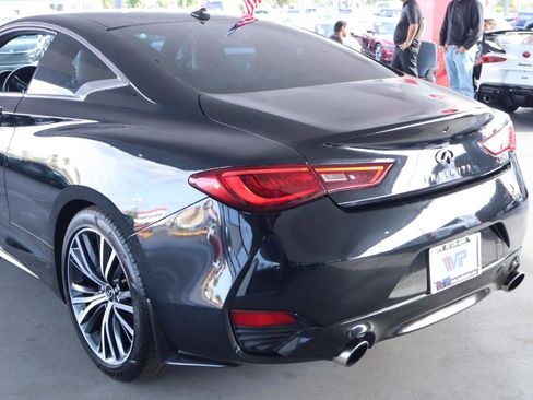 Used 2020 INFINITI Q60 3.0t Luxe RWD image 9