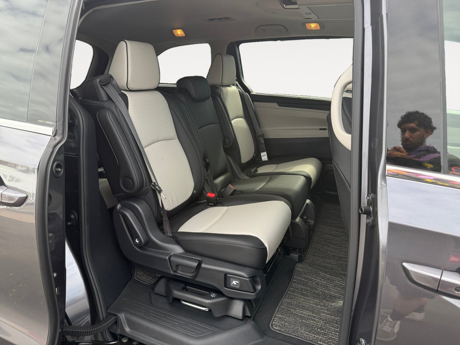 New 2026 Honda Odyssey Elite image 18