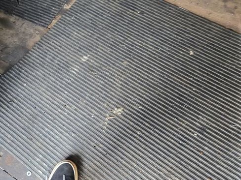 Used 2016 Ford F550 2WD Regular Cab Super Duty image 13