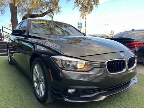 Used 2016 BMW 320i Sedan image 3