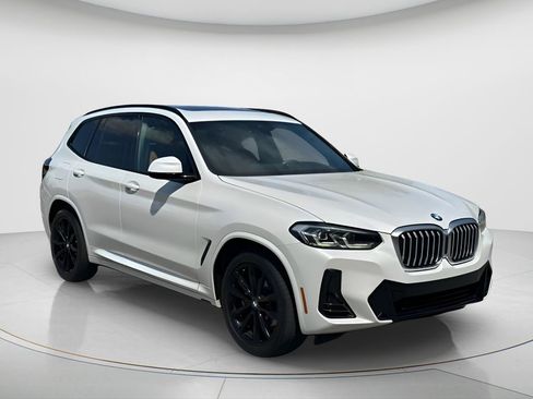 Used 2022 BMW X3 sDrive30i w/ M Sport Package 2 RWD image 3