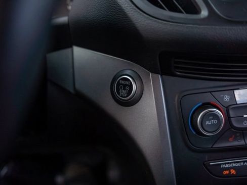 Used 2019 Ford Escape SEL AWD/4WD image 23