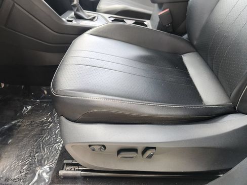 Used 2022 Volkswagen Tiguan SE R-Line FWD image 24