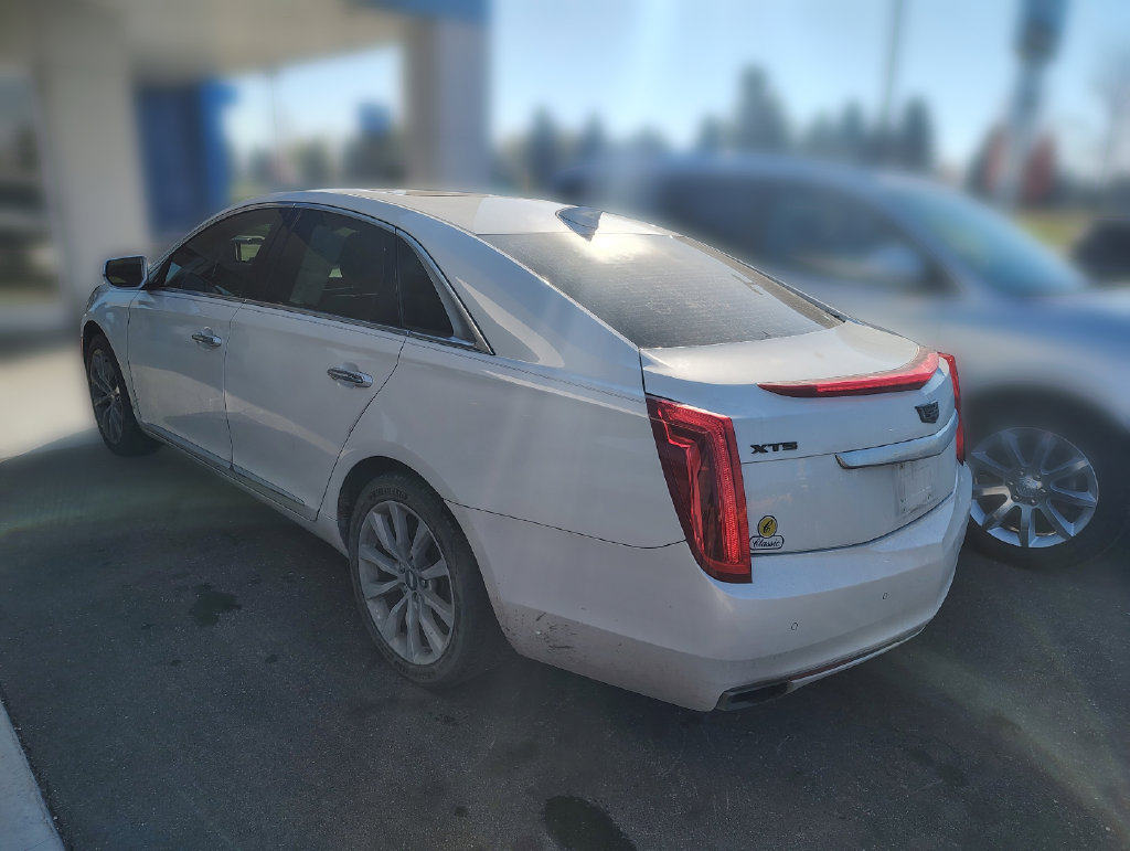 Used 2016 Cadillac XTS Luxury w/ Driver Awareness Package FWD image 8