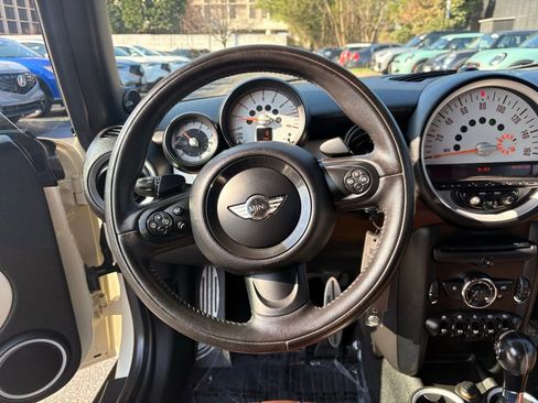 Used 2012 MINI Cooper S image 17