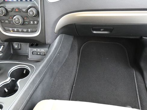 Used 2019 Dodge Durango SXT AWD/4WD image 45