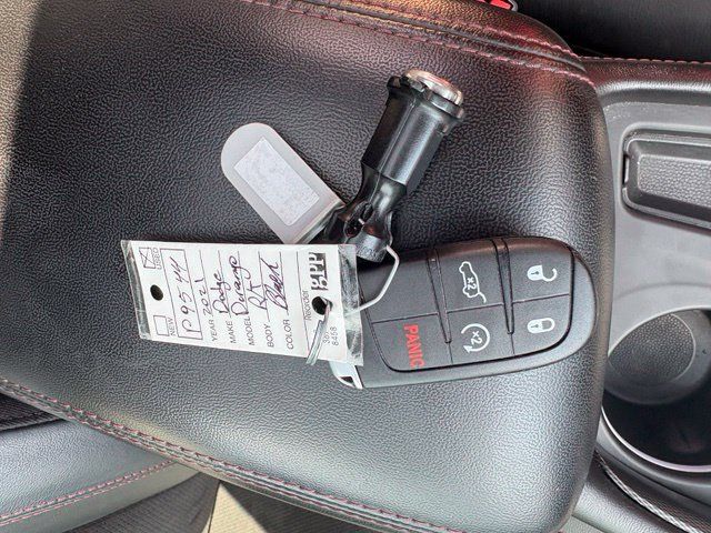 Used 2021 Dodge Durango R/T w/ Blacktop Package AWD/4WD image 6