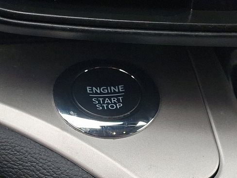 Certified 2022 Ford Explorer XLT image 21