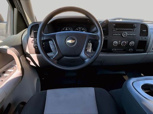 Used 2009 Chevrolet Silverado 1500 W/T w/ LS Package RWD image 5