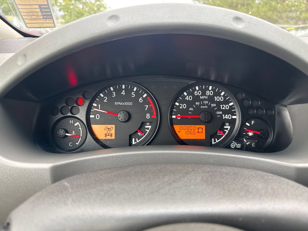 Used 2014 Nissan Xterra X AWD/4WD image 23
