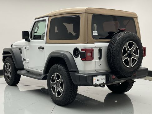 Used 2020 Jeep Wrangler Sport image 3