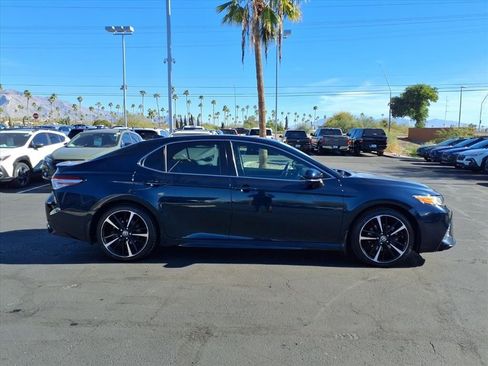 Used 2020 Toyota Camry XSE image 10