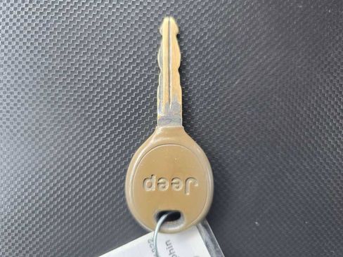 Used 2010 Jeep Wrangler Sport image 21