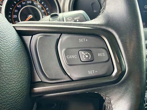 Used 2022 Jeep Wrangler Unlimited Sport AWD/4WD image 33