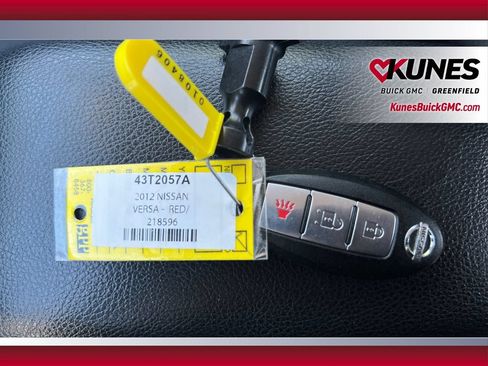 Used 2012 Nissan Versa Hatchback FWD image 16
