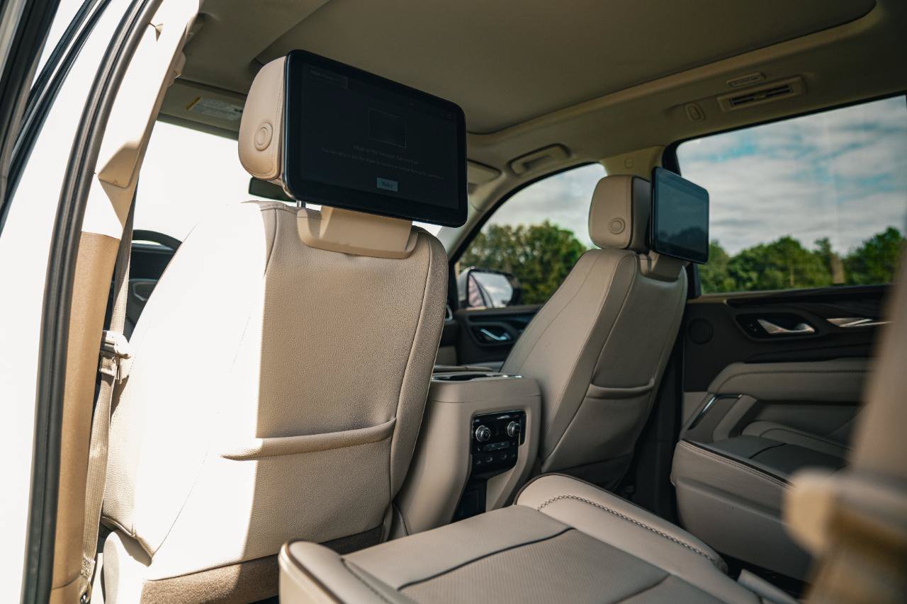 Used 2023 GMC Yukon Denali AWD/4WD image 25
