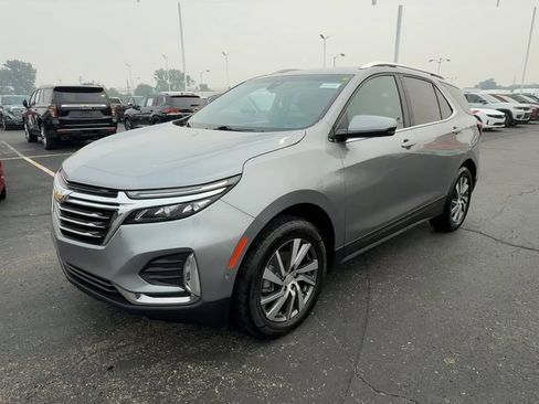 Used 2024 Chevrolet Equinox Premier AWD/4WD image 4