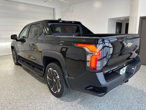 New 2026 Chevrolet Silverado EV LT w/ Premium Package image 30