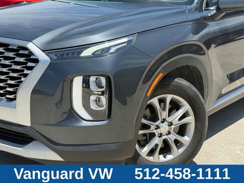 Used 2020 Hyundai Palisade SE FWD image 3