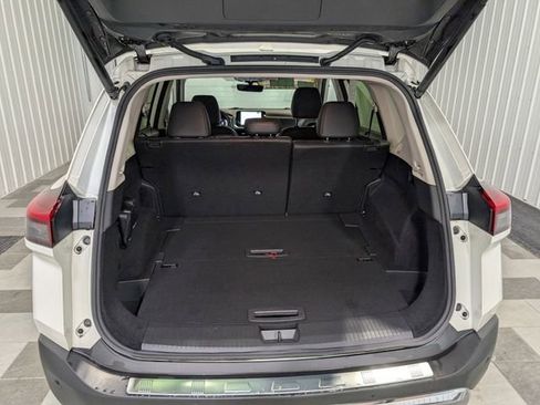 Used 2023 Nissan Rogue Platinum w/ Platinum Premium Package image 25