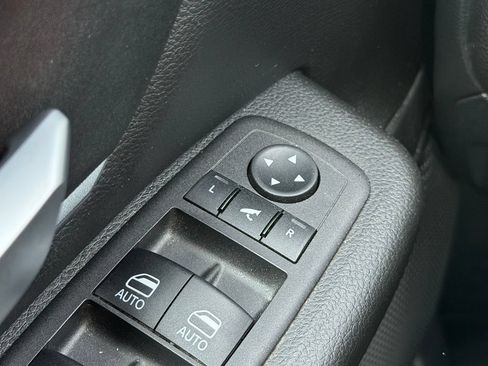 Used 2024 RAM 1500 Big Horn AWD/4WD image 31