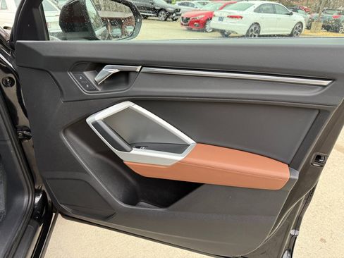 Used 2020 Audi Q3 2.0T Premium w/ Convenience Package image 29
