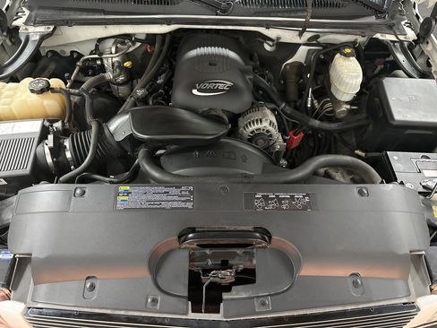 Used 2003 Chevrolet Silverado 1500 LT w/ Skid Plate Package image 35