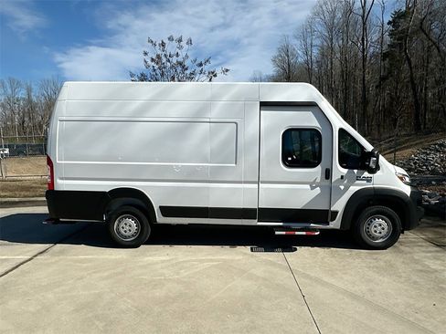 Used 2024 RAM ProMaster 3500 w/ Delivery Van Package image 7