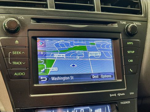 Used 2014 Toyota Prius V Five FWD image 22