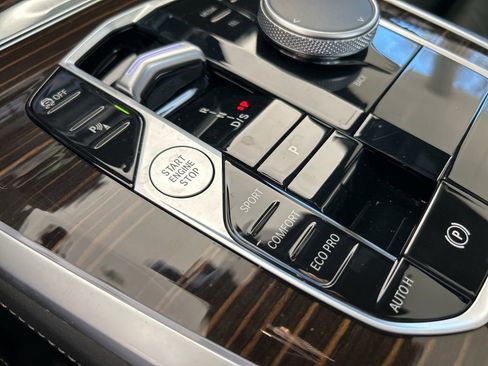 Used 2026 BMW X5 sDrive40i image 56