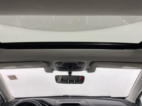 Used 2022 Subaru Outback Limited AWD/4WD image 15