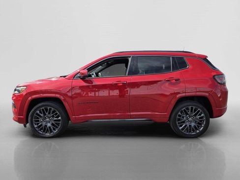 Used 2022 Jeep Compass Limited w/ (RED) Package AWD/4WD image 2