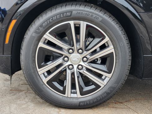 New 2026 Cadillac Lyriq Luxury image 7