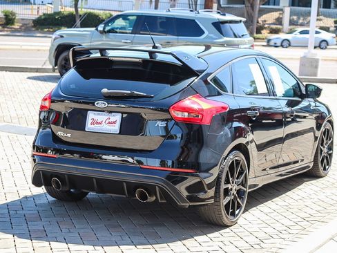 Used 2017 Ford Focus RS AWD/4WD image 7