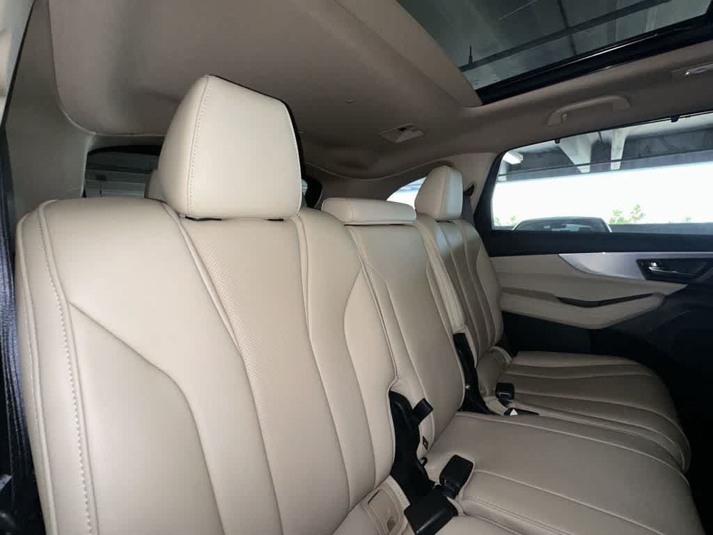 Certified 2024 Acura MDX w/ Technology Package FWD image 34