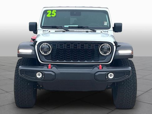 Used 2025 Jeep Wrangler Unlimited Sport AWD/4WD image 5