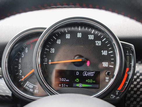 Used 2019 MINI Cooper S w/ Signature Upholstery Package image 21