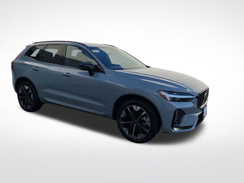 New 2026 Volvo XC60 B5 Plus w/ Protection Package Premier image 7