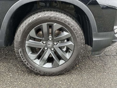 Used 2024 Honda Ridgeline Sport image 11